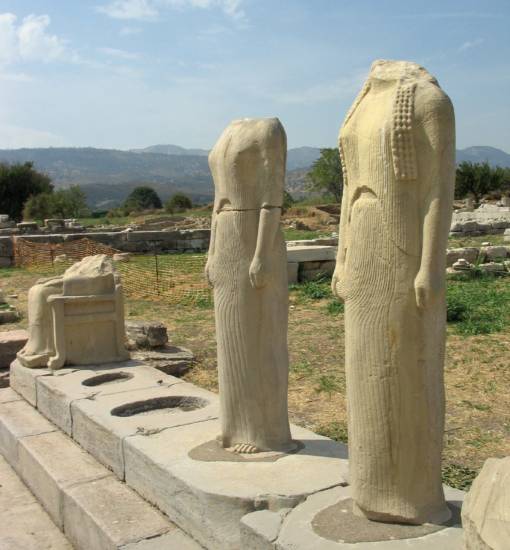 Escultura periodo arcaico grecia