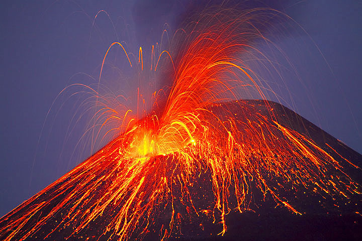Los 6 volcanes más activos de América