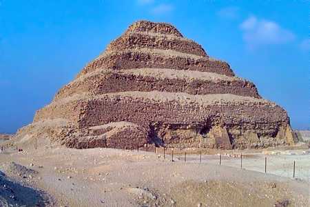 Piramide escalonada de Zoser