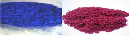 Respectivamente cloruro de cobalto (azul) y cloruro de cobalto hidratado (rosa)